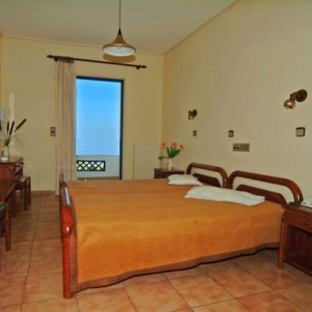 Apellis Hotel لامبي المظهر الخارجي الصورة